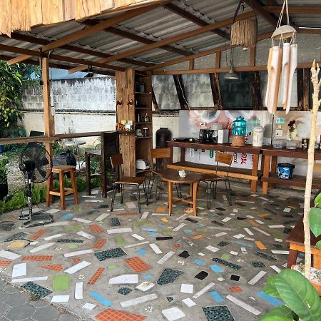 Plumeriahome Near Walking Street Чиангмай Екстериор снимка