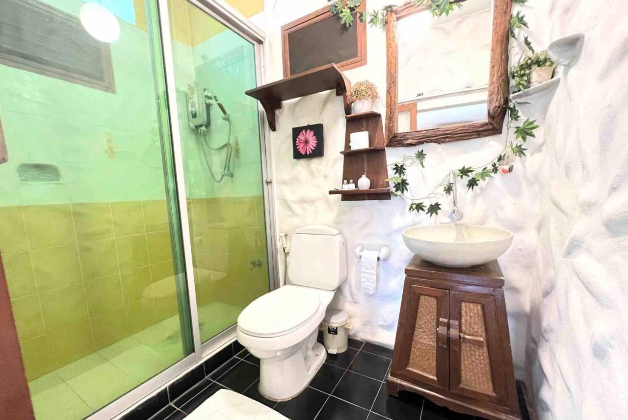 Plumeriahome Near Walking Street Чиангмай Екстериор снимка