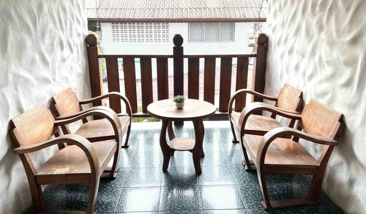 Plumeriahome Near Walking Street Чиангмай Екстериор снимка